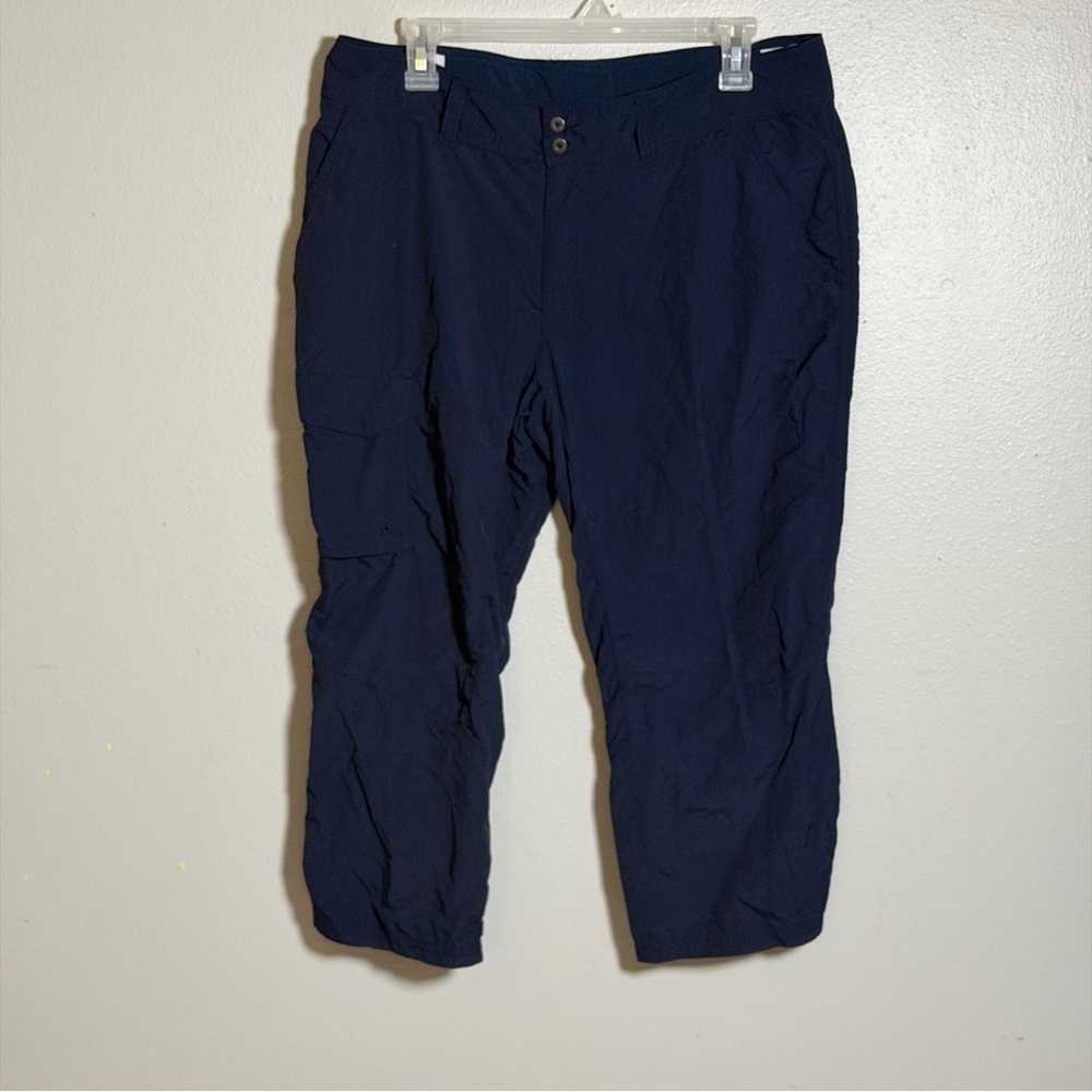 Columbia Outdoor Women‎ Navy Blue Capri Pants Omni Shield Advanced size 12